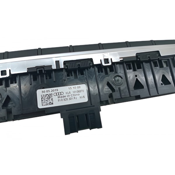 Botão Regua Comando Pisca Alerta Audi A3 Tfsi 2017 2019 Orig Preto Cromado