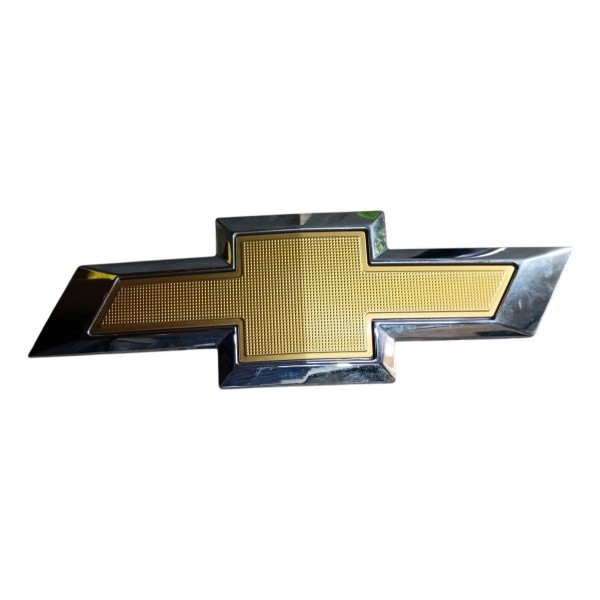 Emblema Traseiro Dourado Chevrolet Tracker 1.0 2025