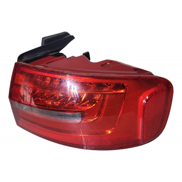 Lanterna Traseira Direita Audi A4 8k5945096 Direito Vermelha
