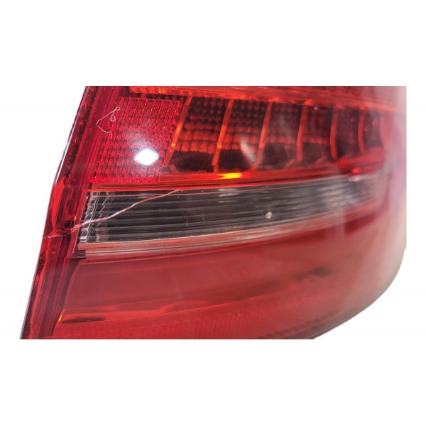 Lanterna Traseira Direita Audi A4 8k5945096 Direito Vermelha