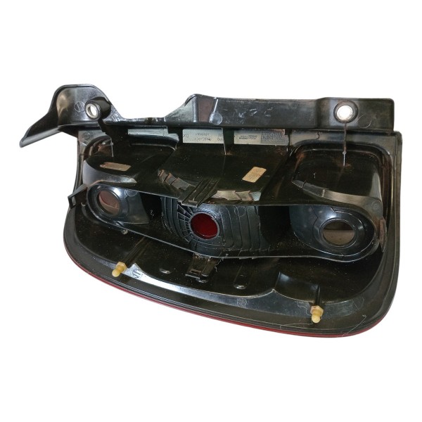 Lanterna Traseira Lado Direito Uno Vivace 2010 2014 Importad Direito Vermelha