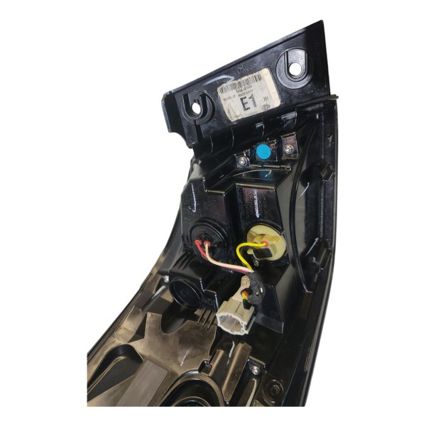 Lanterna Traseira Dir Versa Original 2020/2023 265505ef0a Direito/passageiro Vermelho