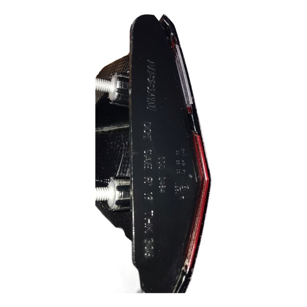 Lanterna Tampa Tras Nissan Versa Ld 2020 2022 Original Direito Vermelho