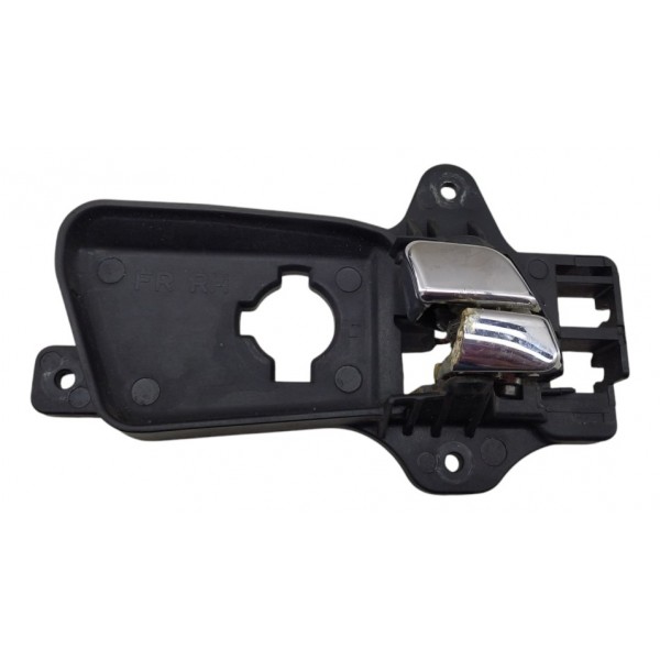 Maçaneta Interna Traseira Ld Hyundai I30 2007 2012 Detalhe