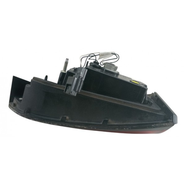 Lanterna Tampa Ld Fiat Cronos 2018 2024 Original