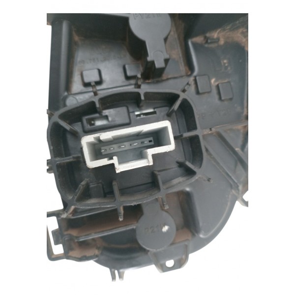 Circuito Soquete Lanterna Esquerda Sandero 2020 2021