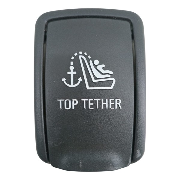 Tampa Ancoragem Bebê Conforto Onix 2021 2023 Detalhe