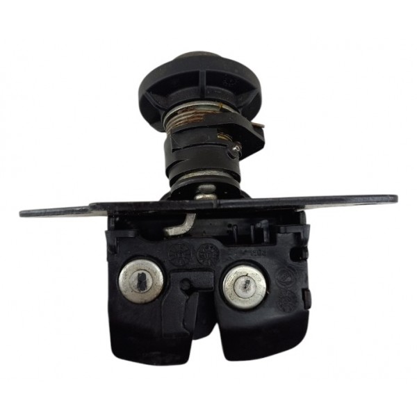 Fechadura Da Tampa Tras Fiat Mobi Porta Malas 2017 2020