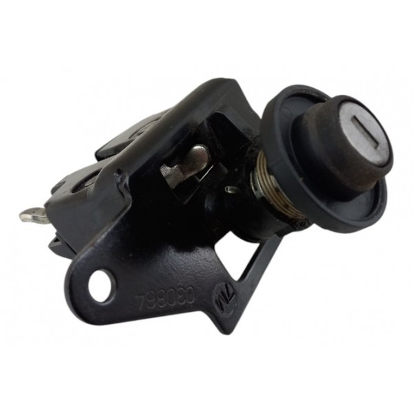 Fechadura Da Tampa Tras Fiat Mobi Porta Malas 2017 2020