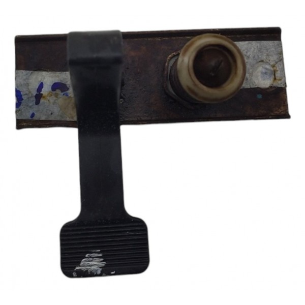 Fechadura Superior Capô Fiat Strada 2013 2018