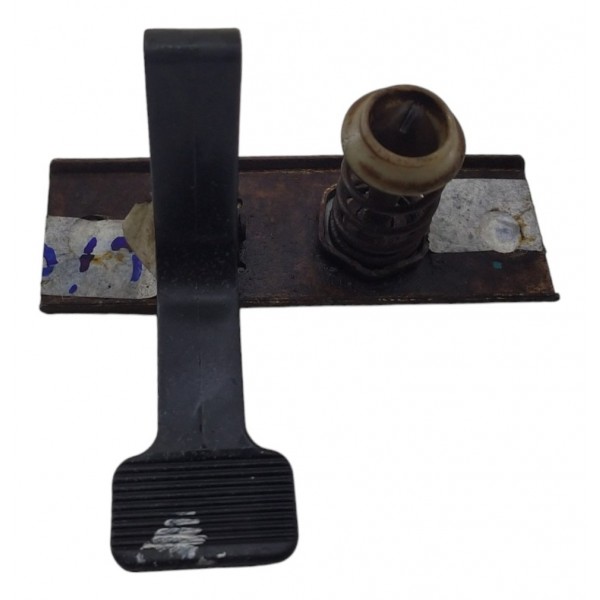 Fechadura Superior Capô Fiat Strada 2013 2018