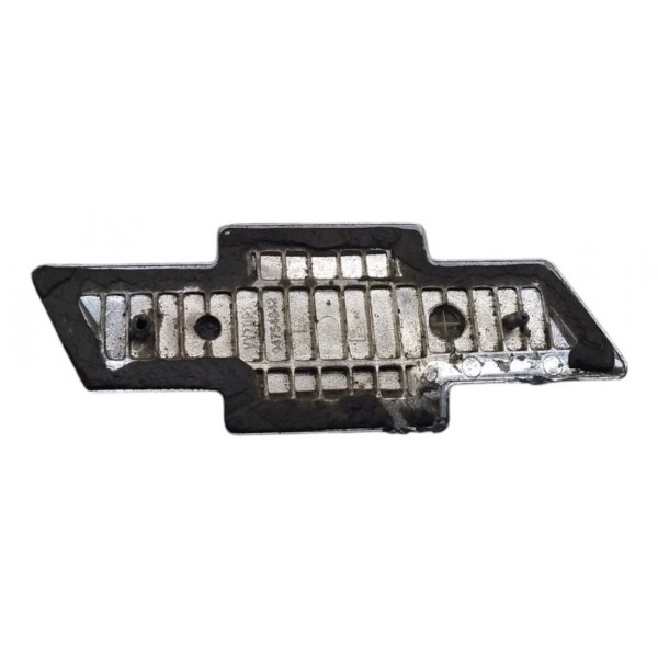 Emblema Gravata Porta Malas Gm Corsa Classic 2010 2017