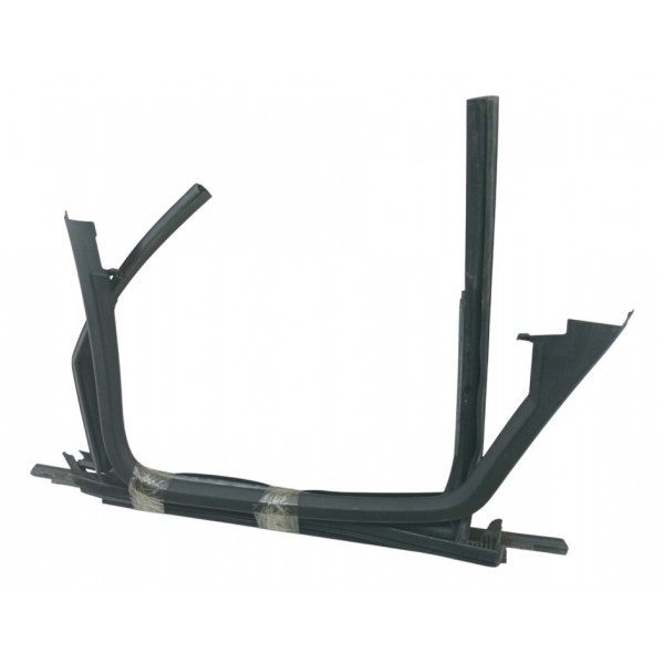 Pestana Canaleta Acabamento Traseira Le Audi A3 2014 2020 Preta