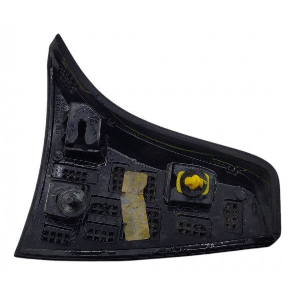 Moldura Tampa Tras Gm Onix Ld 2020 2023