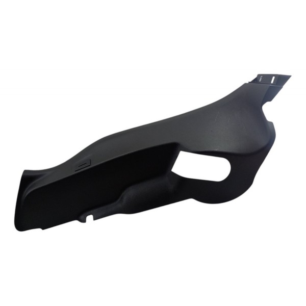 Acabamento Lateral Esquerda Gm Onix Hatch 2020 2024