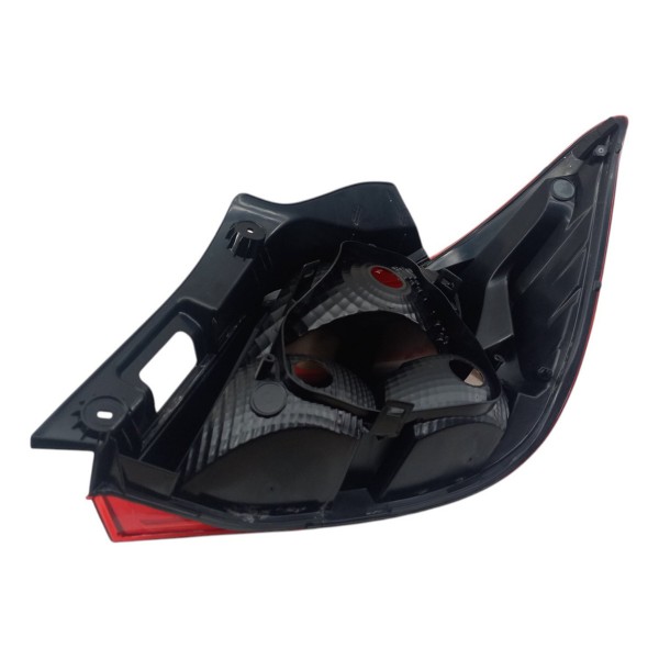 Lanterna Tras Esquerda Chevrolet Onix 2013 A 2017 Importada
