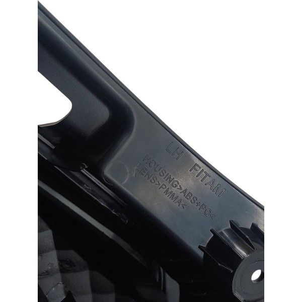 Lanterna Tras Esquerda Chevrolet Onix 2013 A 2017 Importada