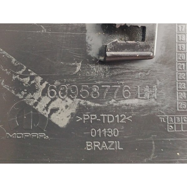 Moldura Da Porta Tras Jeep Compass Le 2019 C Detalhe