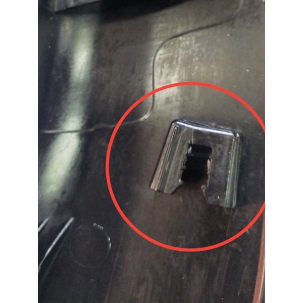 Moldura Da Porta Tras Jeep Compass Le 2019 C Detalhe