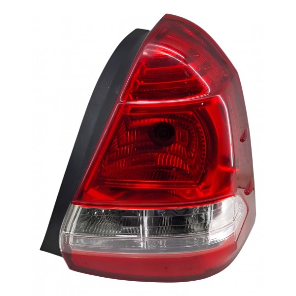 Lanterna Traseira Toyota Etios Sedan Ld 2013 2019 Detalhe Direito/passageiro Verde-escuro