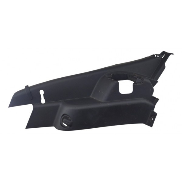 Moldura Coluna Banco Traseiro Le Nissan Kicks 2016 2022 Preto