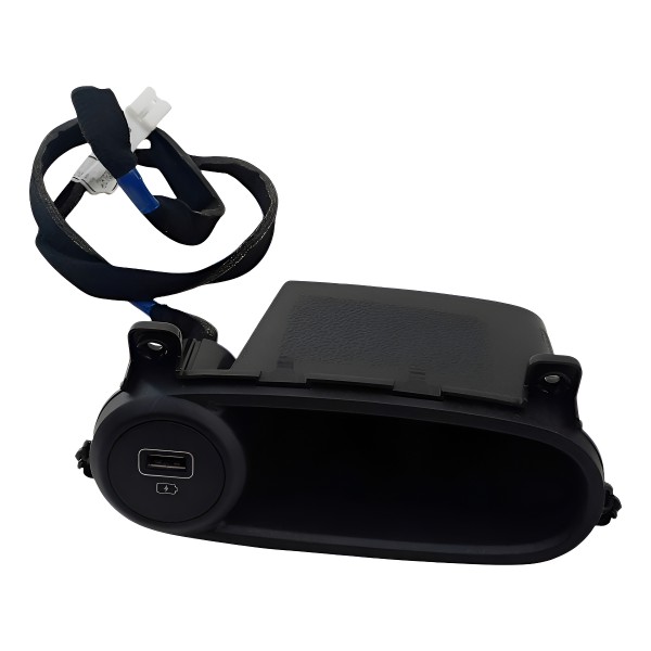 Moldura Tomada Usb Hyundai Creta 1.0 2023 84642bx100 Preto