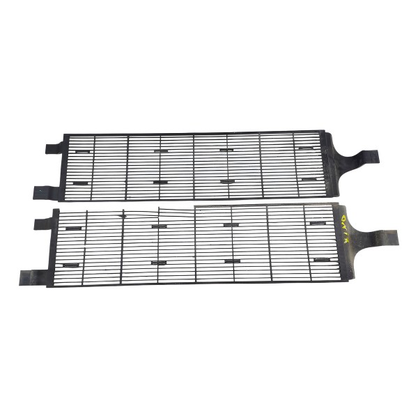 Par Grades Do Condensador Onix 2020 2024 Detalhe