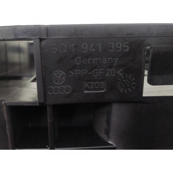 Suporte Caixa De Fusíveis Audi A3 Sedan 2013 2019