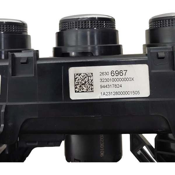 Painel Comando Ar Condicionado Gm Onix 2020 2024