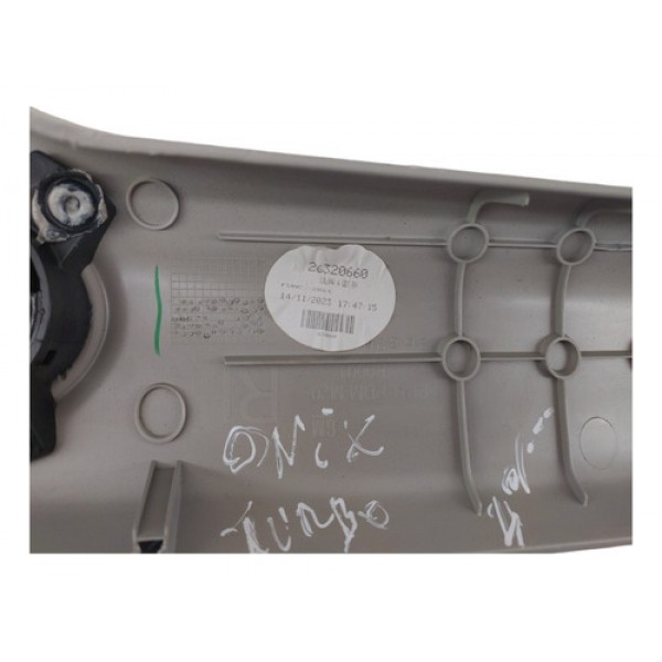 Acabamento Parabrisa Direito Onix Plus 2020/24 Gm 26320660